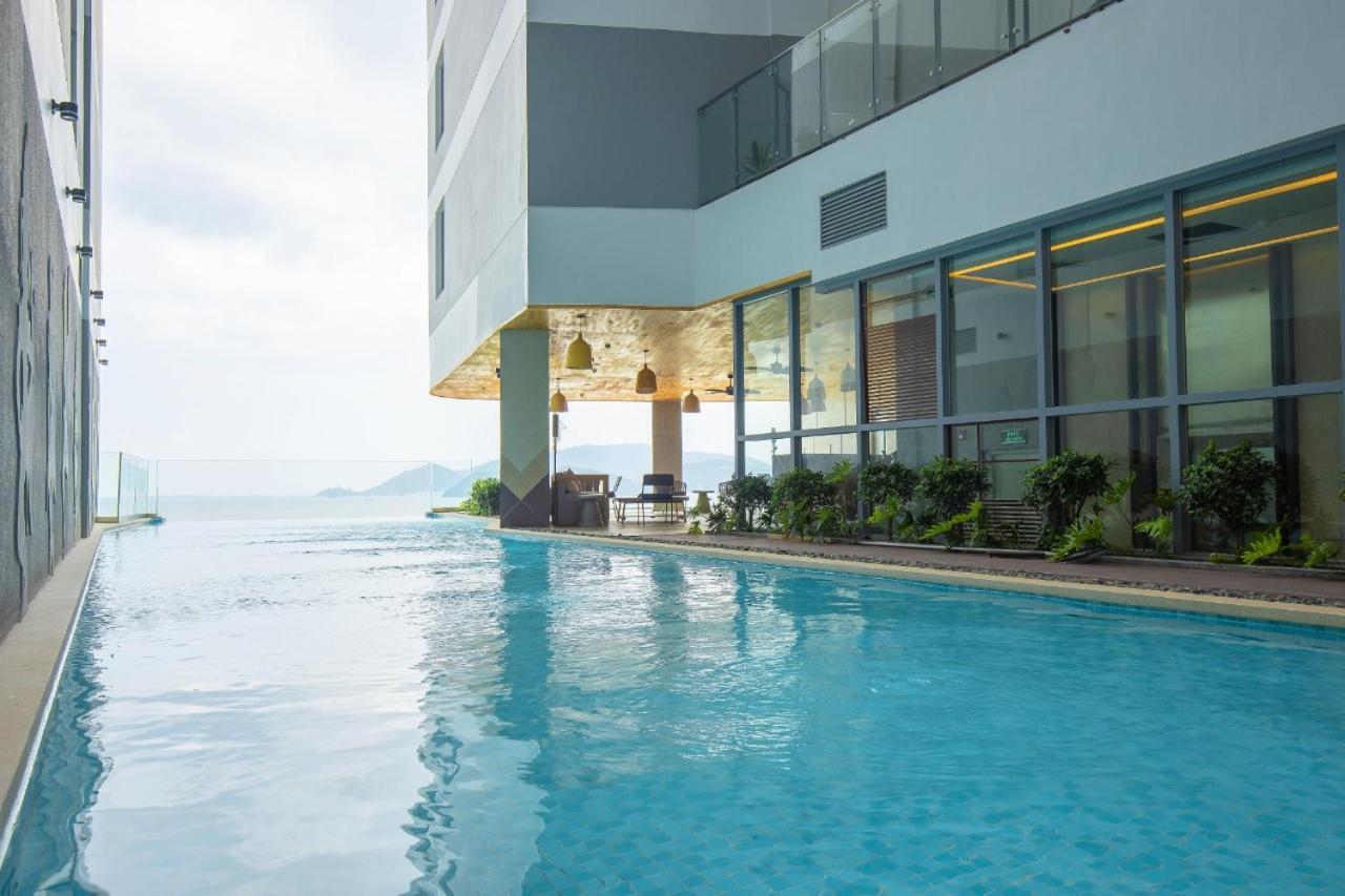 Panorama Central Nha Trang- Vietnam'S Highest Infinitive Rooftop Pool Kültér fotó